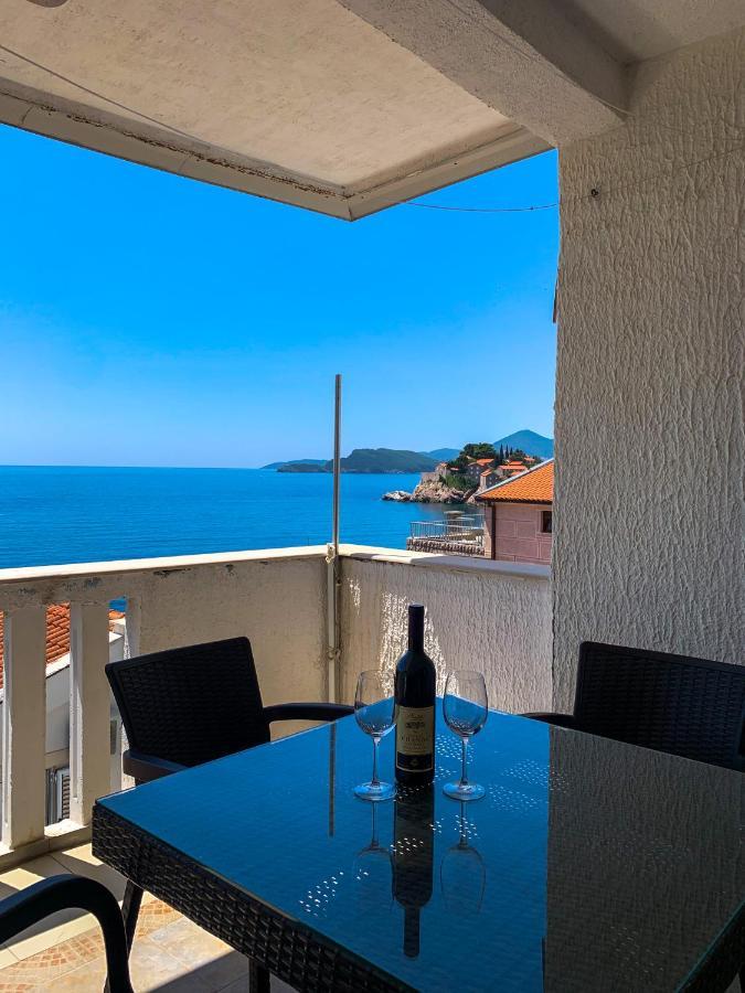 Pine&Sea Beach Retreat Sveti Stefan Bagian luar foto