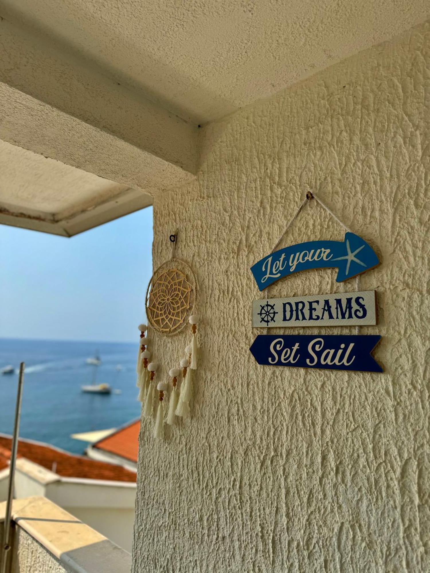 Pine&Sea Beach Retreat Sveti Stefan Bagian luar foto